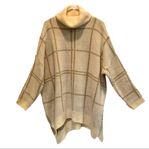 JODIFL Sweaters - NWT!Women's Jodifl SuperSoft CrochetStyle TurtleneckSweater in WhiteCocoa Size L